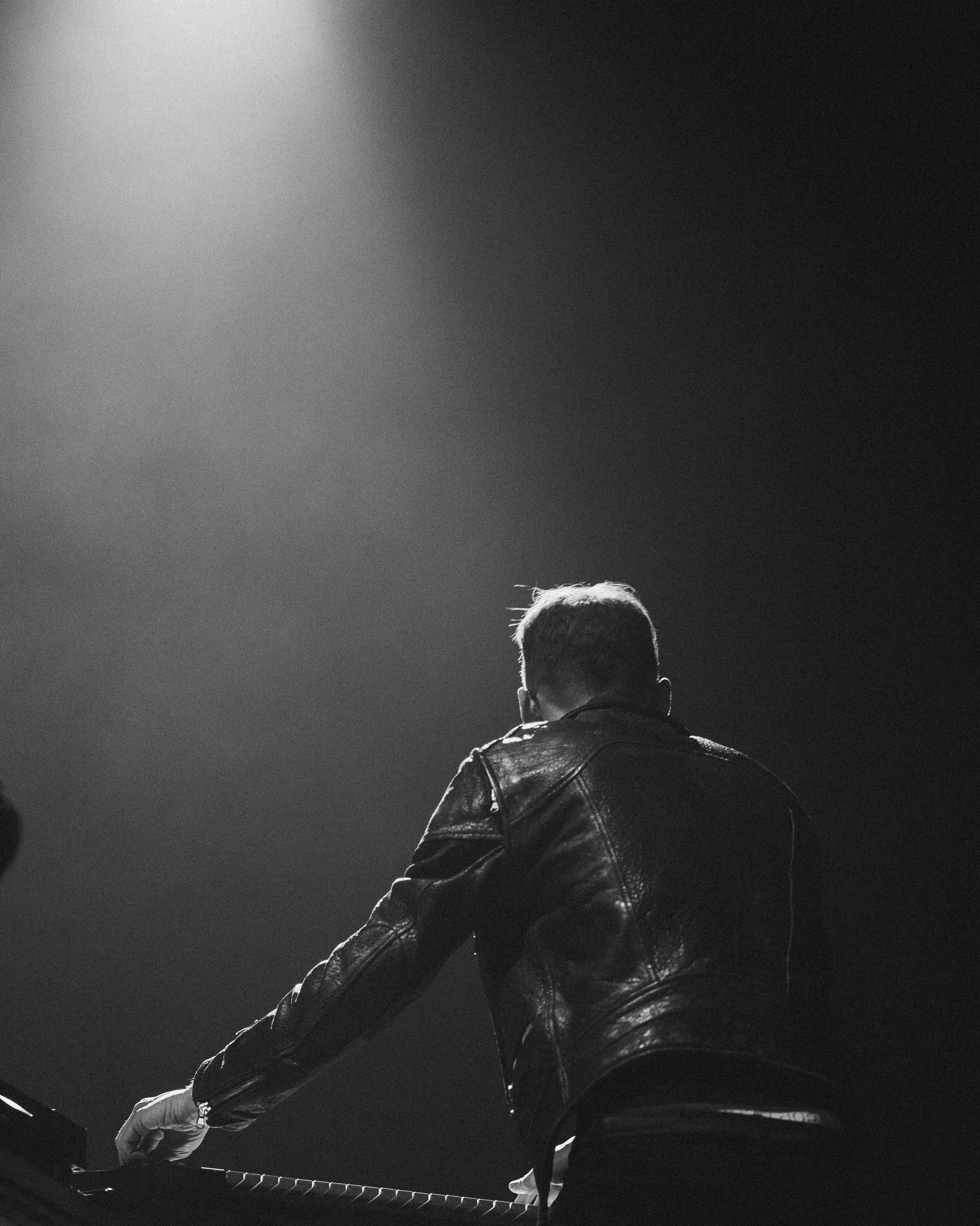 Show Photos 8